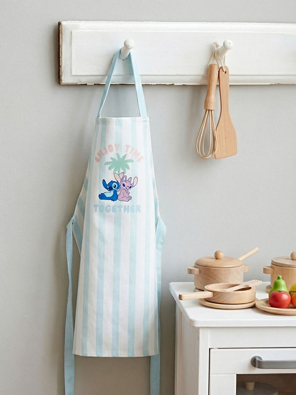 Karışık Lilo ve Stitch Baskılı Kız Çocuk Mutfak Önlüğü