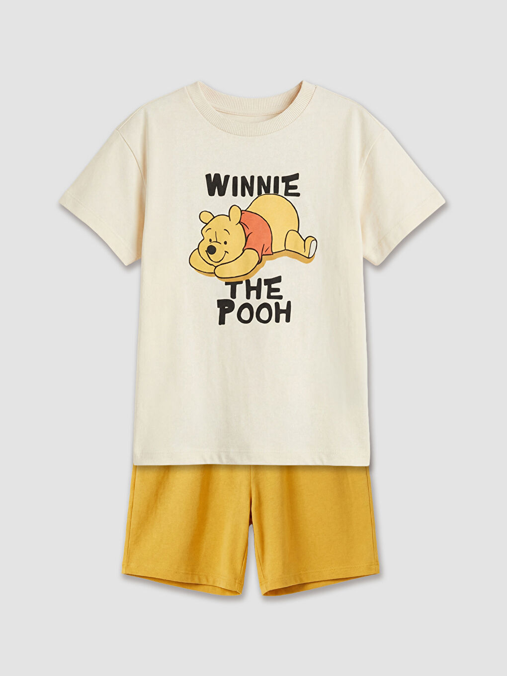 Winnie the Pooh Print Baby Boy T-Shirt and Shorts Set