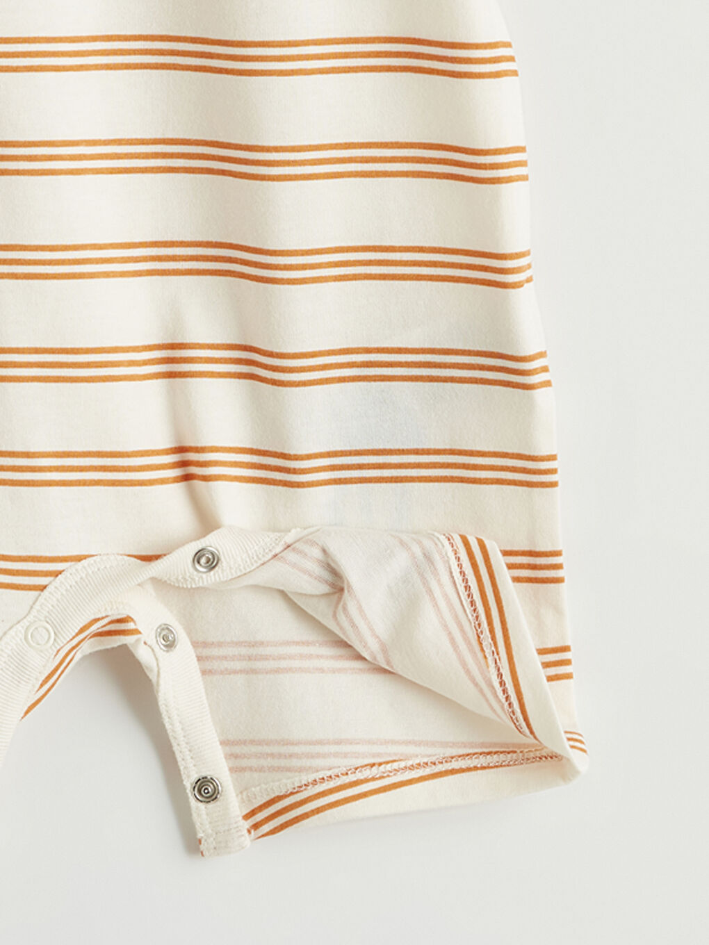 Ekru Kısa Kollu Erkek Bebek Tulum-2