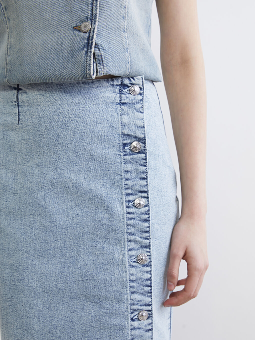 Dar Fit Yırtmaçlı Jean Etek-2