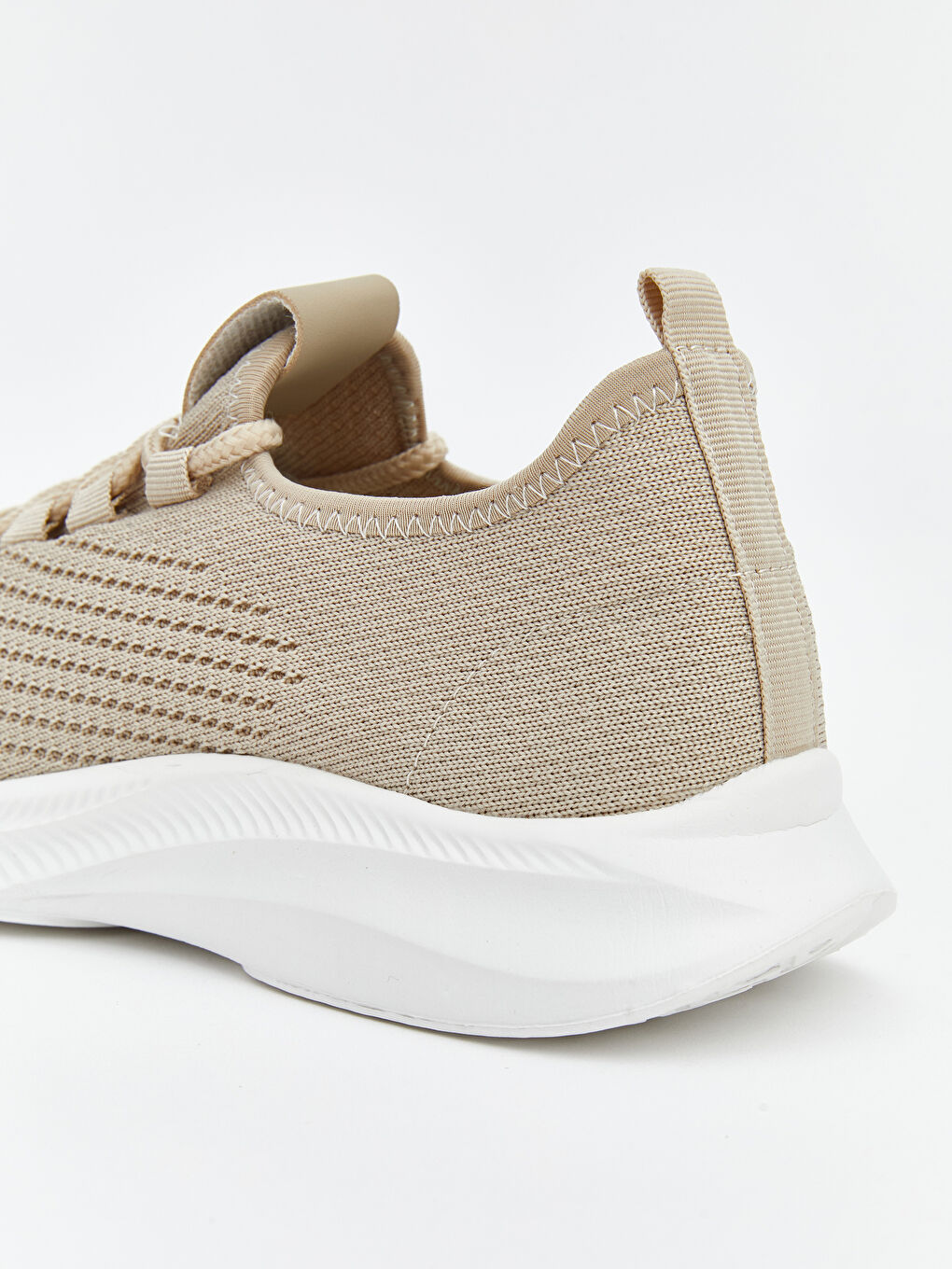 پێڵاوی وەرزشی بێجی کوڕ-4