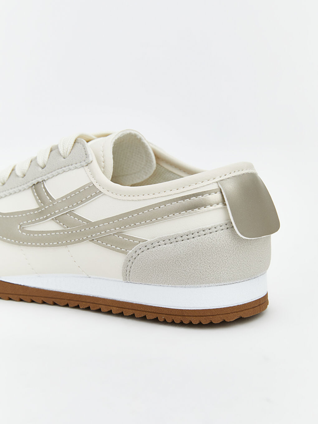 Lace-up sneakers for girls.-4