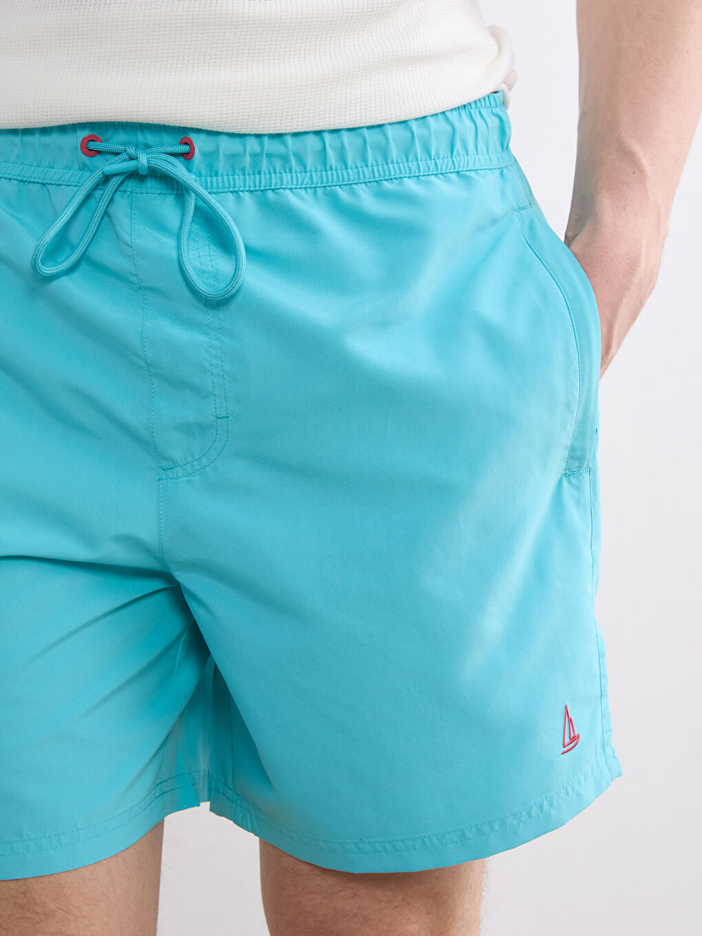 Short Embroidered Men's Swimming Shorts-2