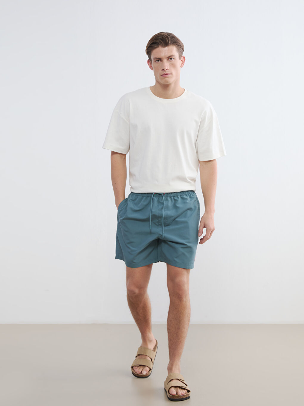 Short Embroidered Men's Swimming Shorts