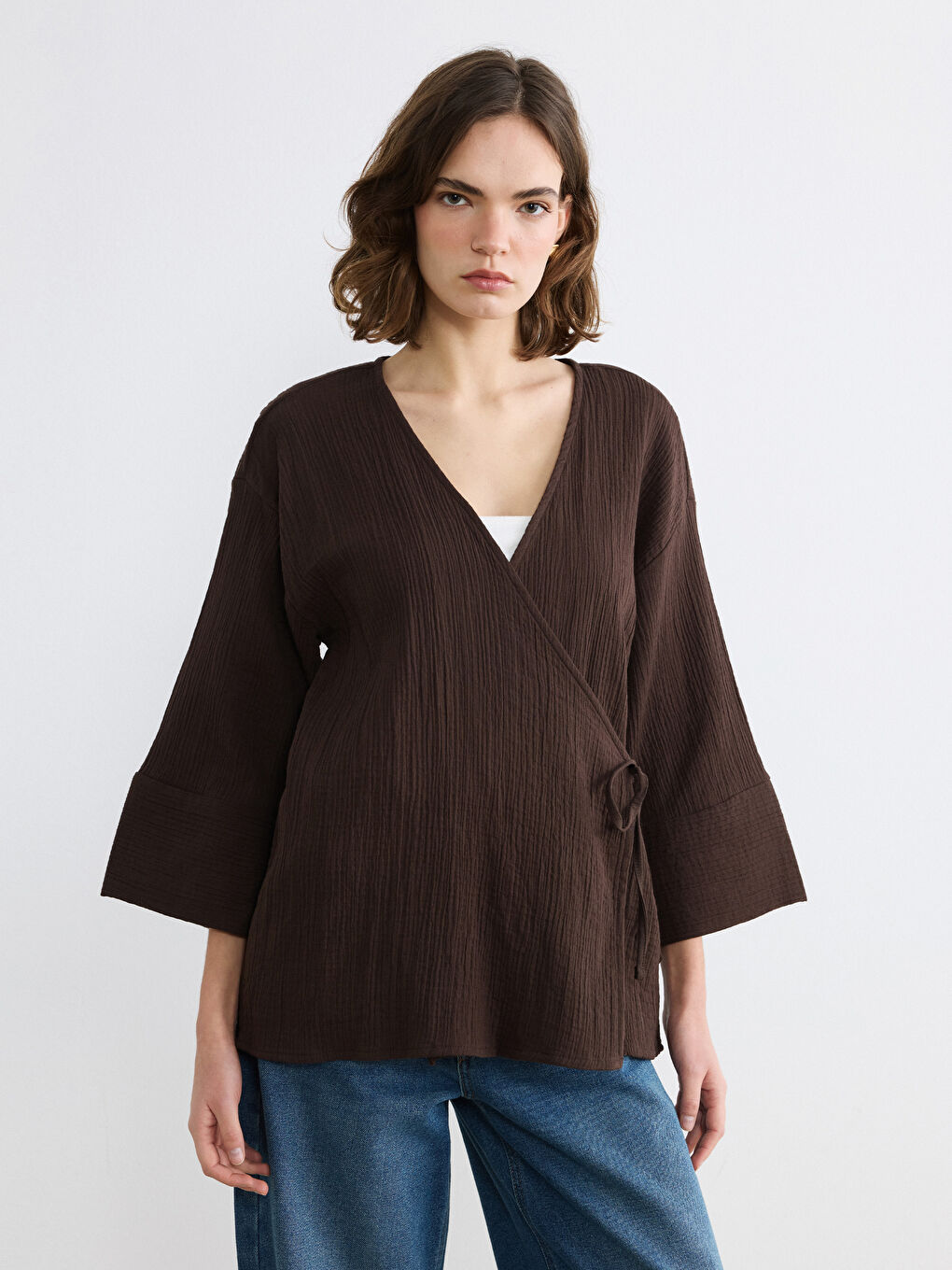 Textured Women's Kimono with a Wrap Collar
