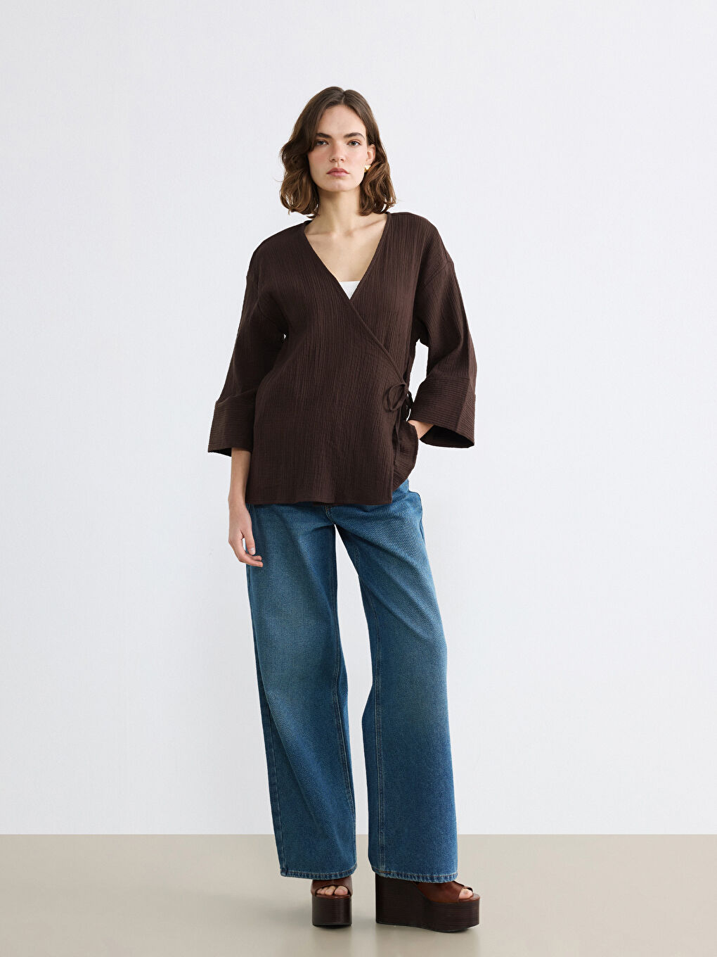 Textured Women's Kimono with a Wrap Collar-1