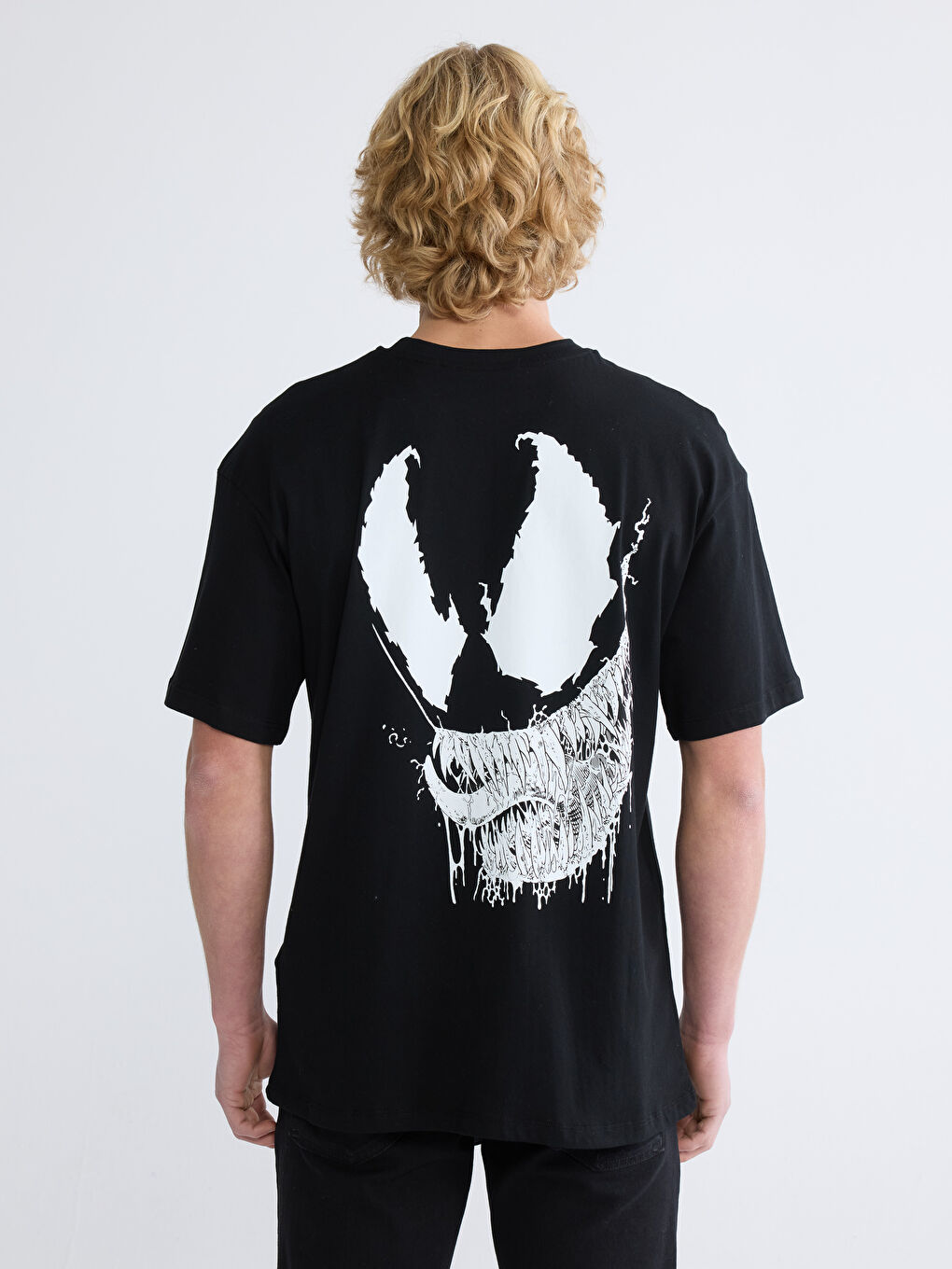 Man BLACK T-Shirt-4