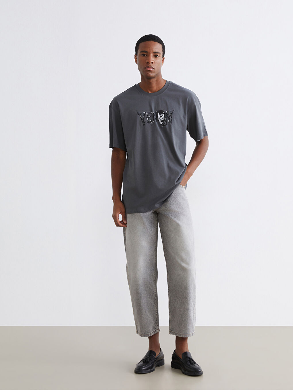 Man GREY T-Shirt-1