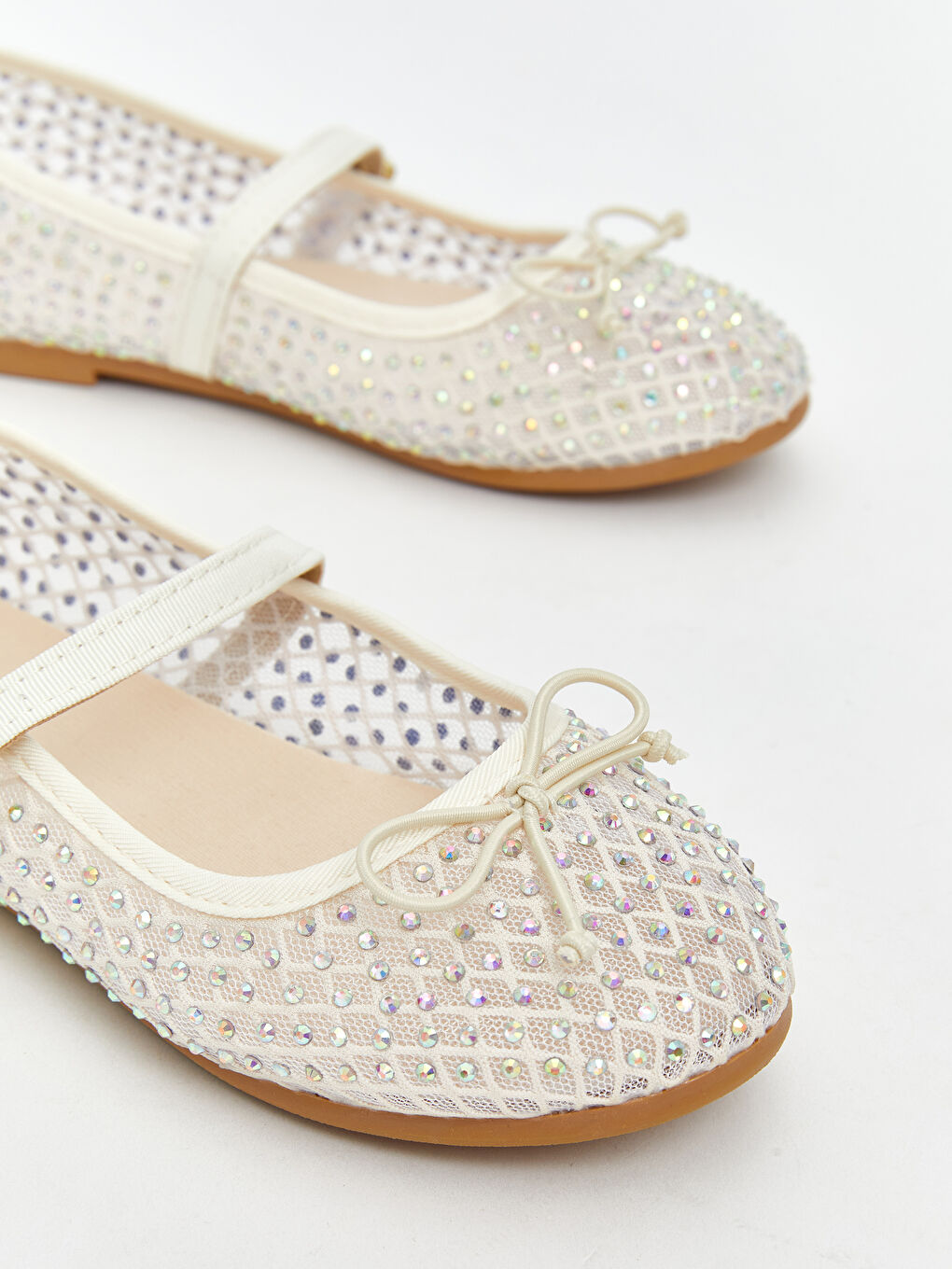 Ekru Fiyonk Detaylı Kız Çocuk Babet-2