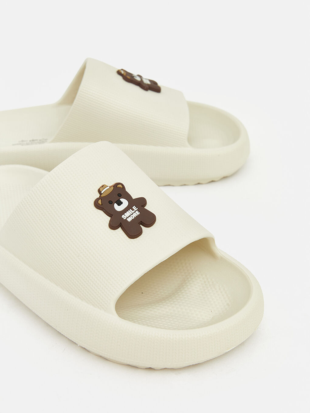 Bej Ayı Figürlü Kadın Terlik-2