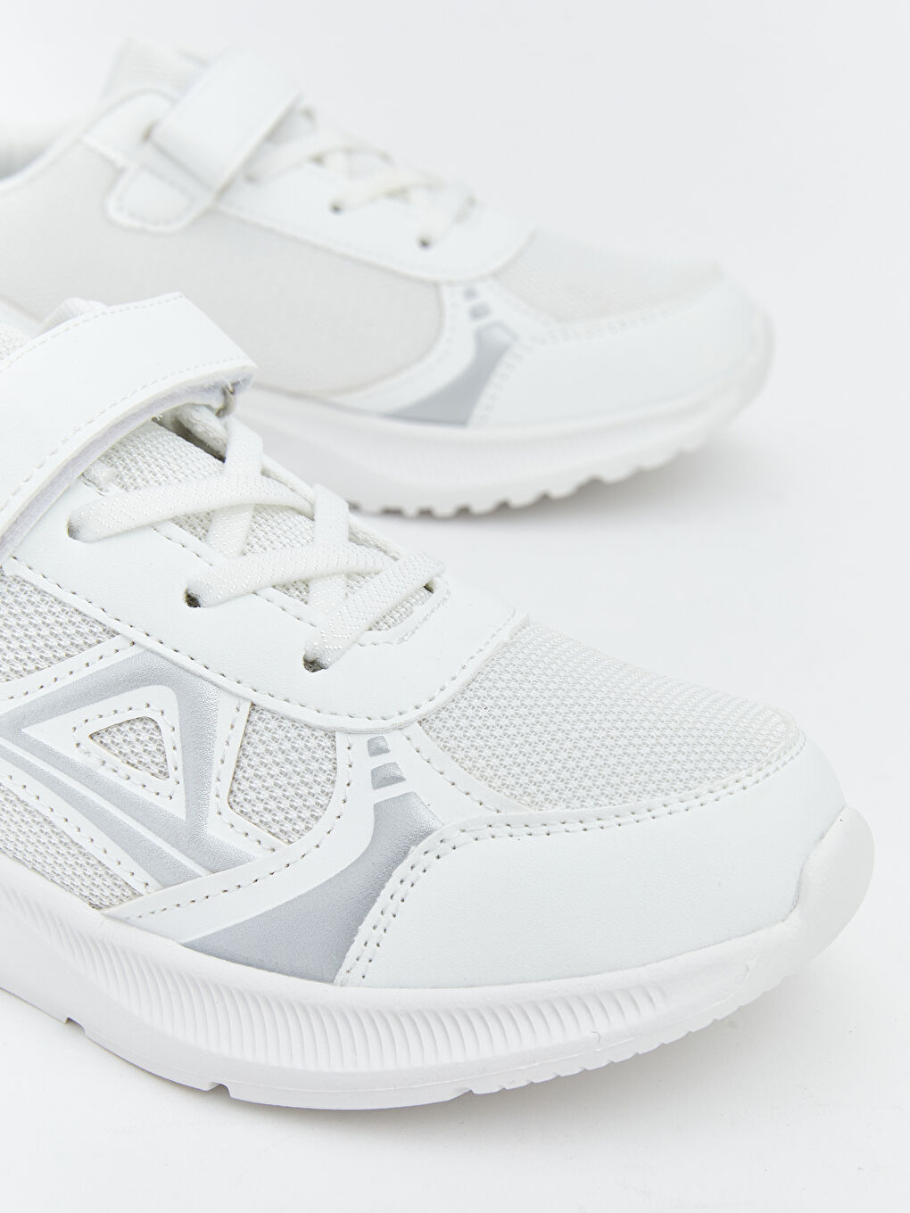 Қыздар ақ Кроссовкалар-2