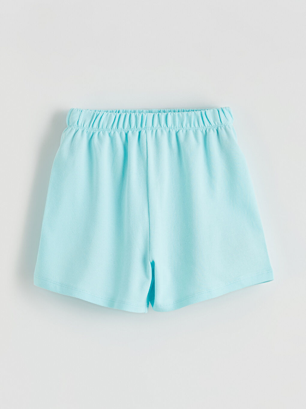 Цветен комплект с тениска с обло деколте и шорти за момичета-4