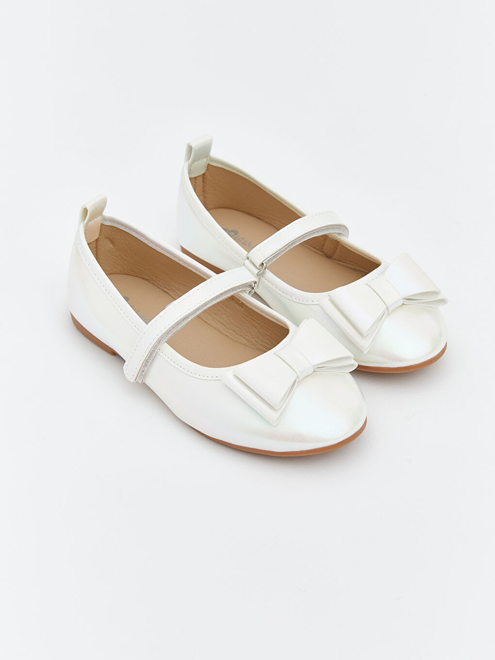 پێڵاوی بالێ بێجی كاڵ کچ