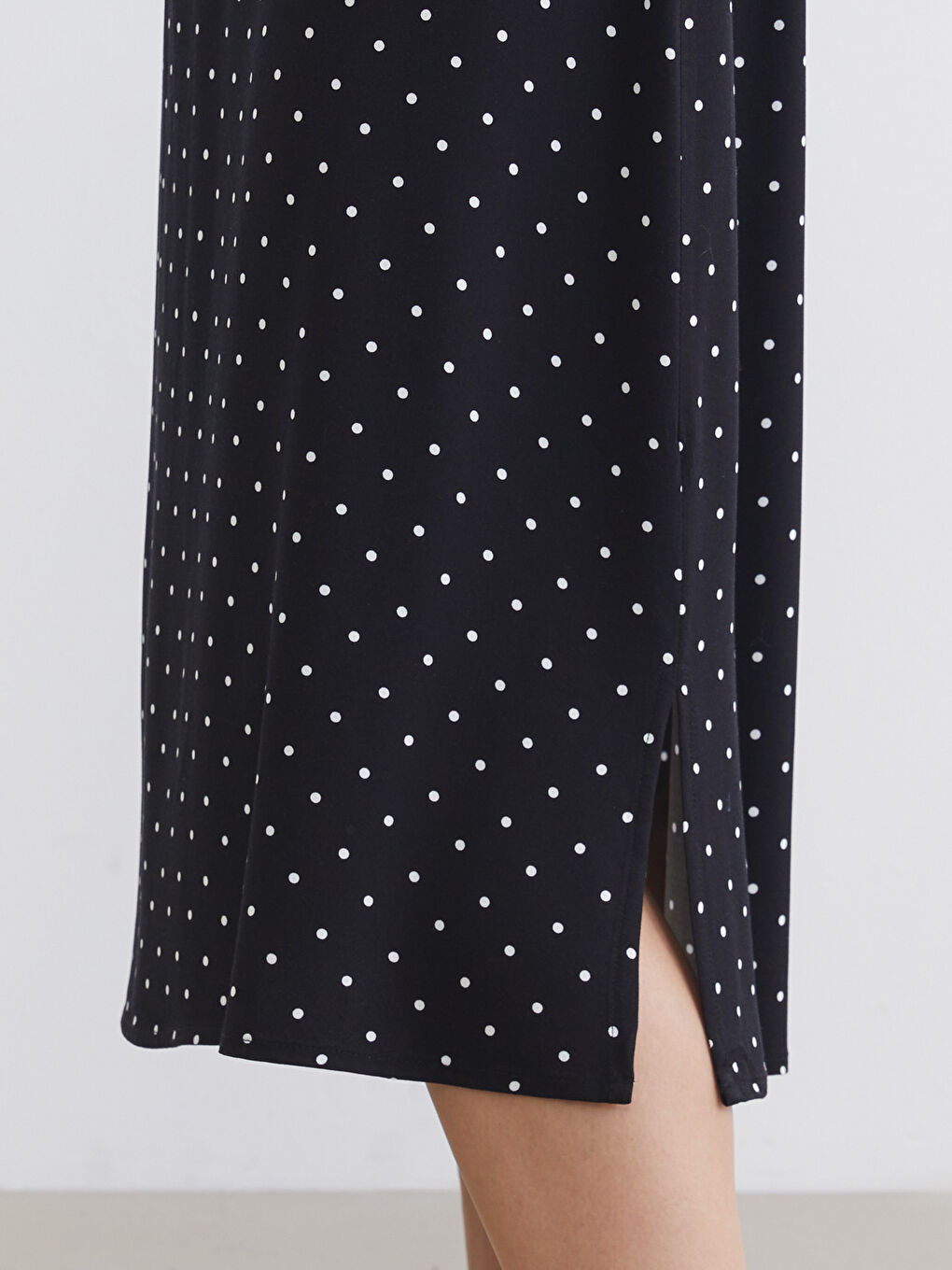 Polka Dot Skirt with Elastic Waist and Slit-2