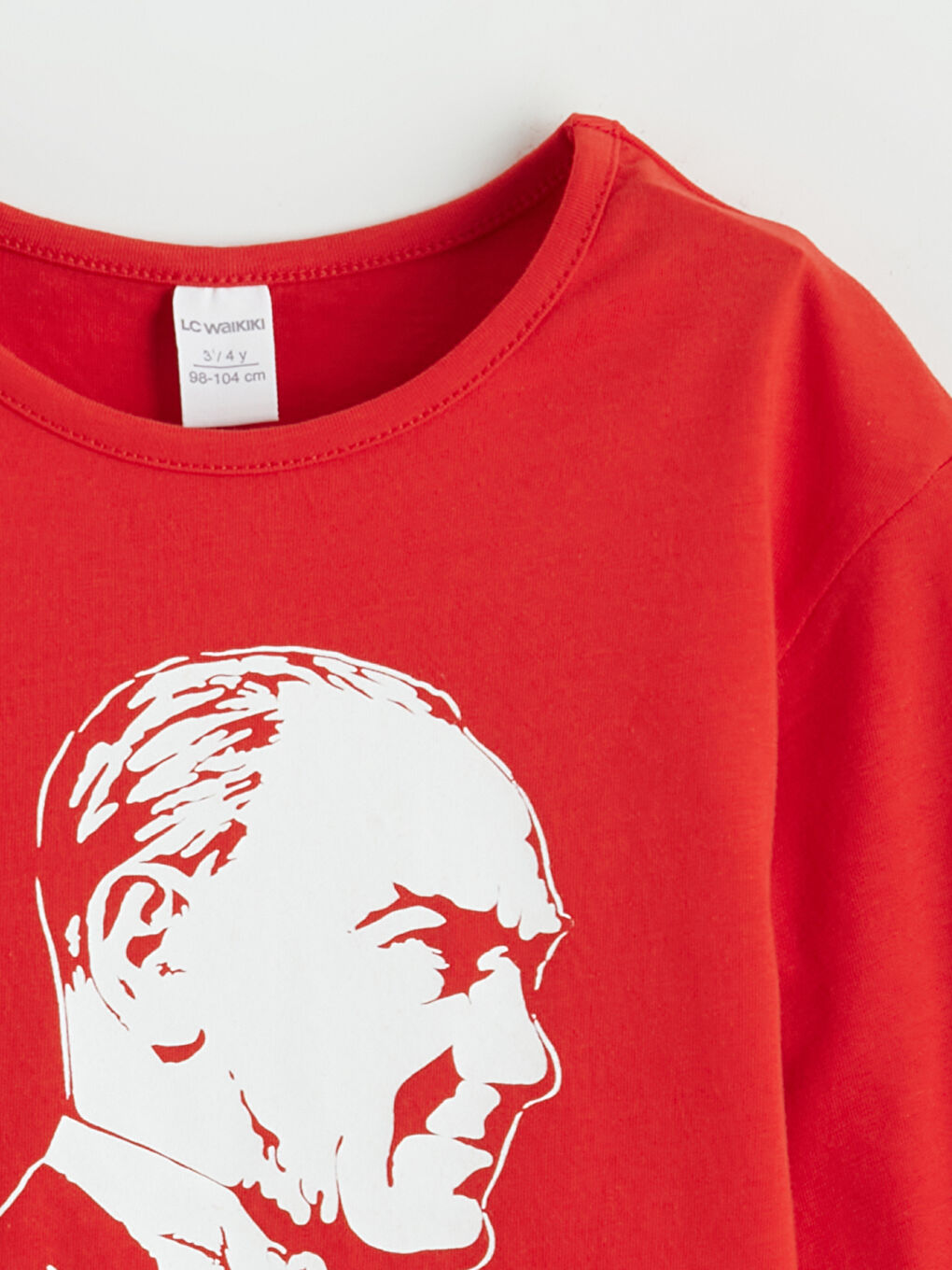 Kırmızı Bisiklet Yaka Atatürk Baskılı Kız Çocuk Tişört-1