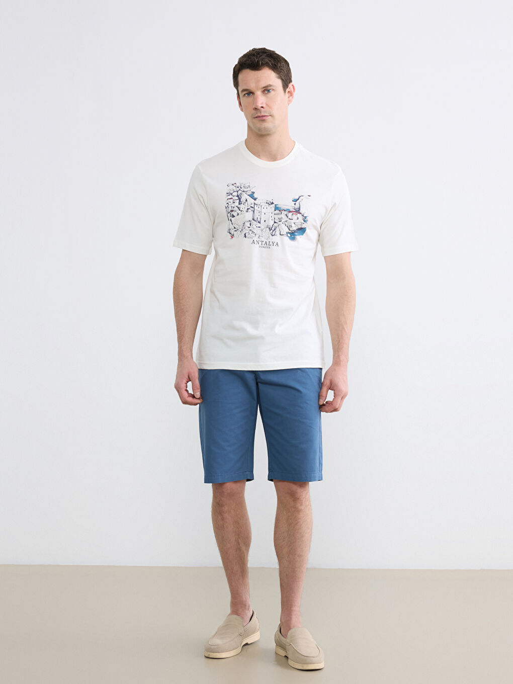 Ekru Bisiklet Yaka Antalya Baskılı Penye Erkek Tişört-1