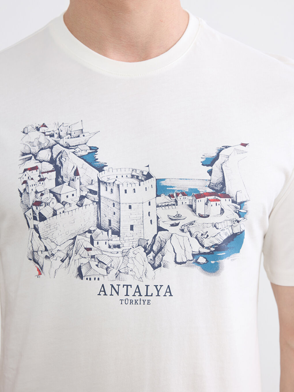 Ekru Bisiklet Yaka Antalya Baskılı Penye Erkek Tişört-2