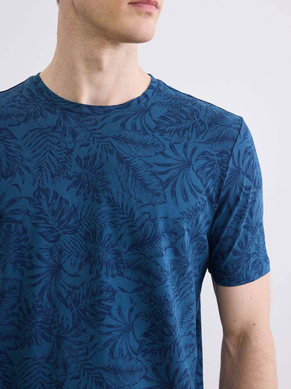 Man INDIGO T-Shirt-2