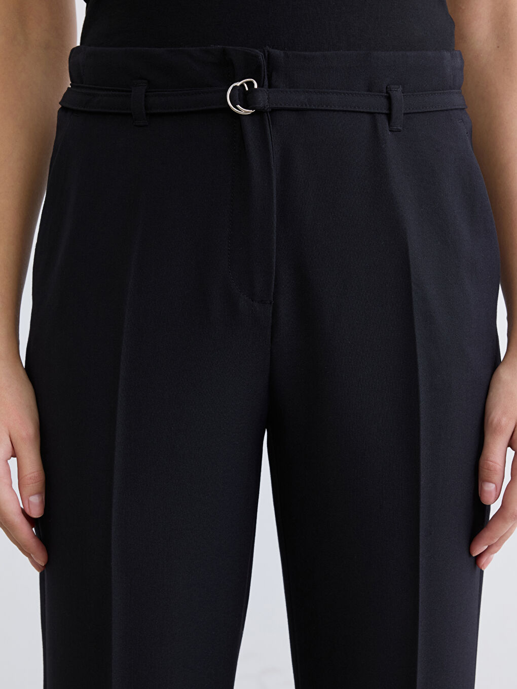 پانتۆڵ ڕه‌ش ژن-2