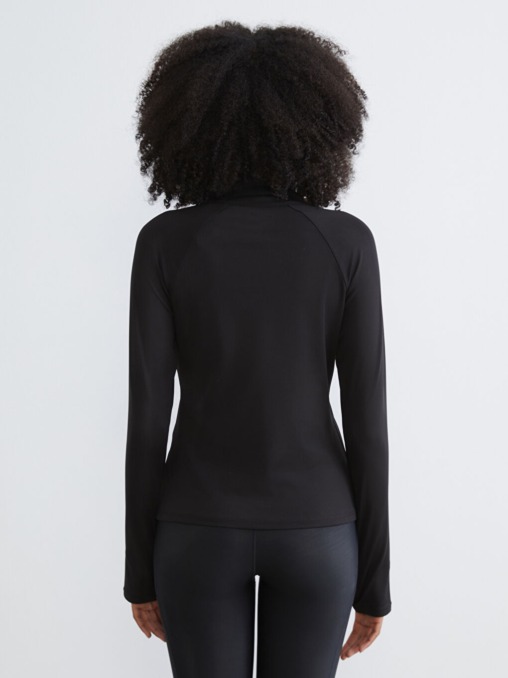 كنزة بسحاب أسود امرأة-4