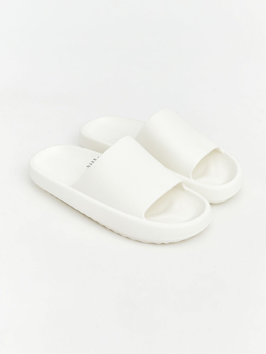 Beyaz Tek Bantlı Kadın Terlik