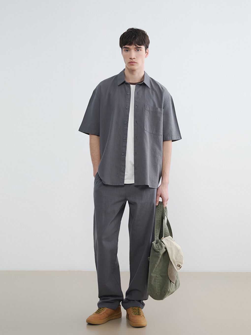 Relaxed Fit Linen-Look Men's Trousers