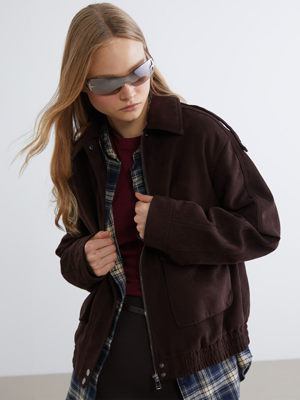 Kahverengi Gömlek Yaka Kadın Süet Görünümlü Mont