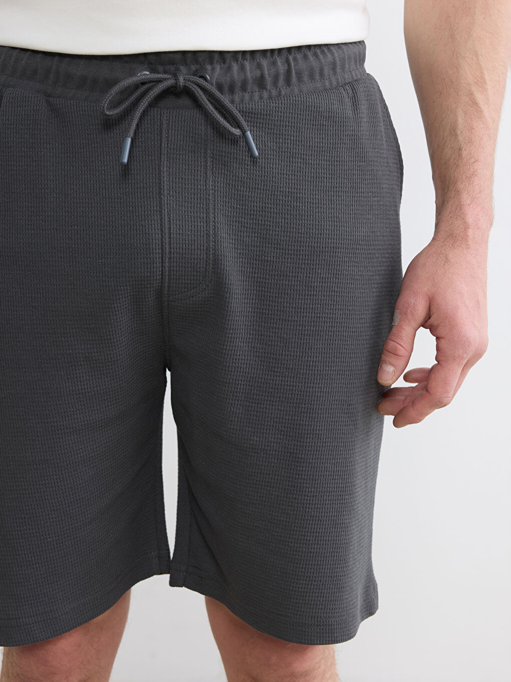 Antrasit Standart Kalıp Erkek Şort-2