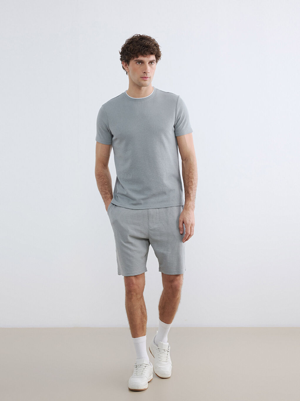 Standart Kalıp Erkek Şort