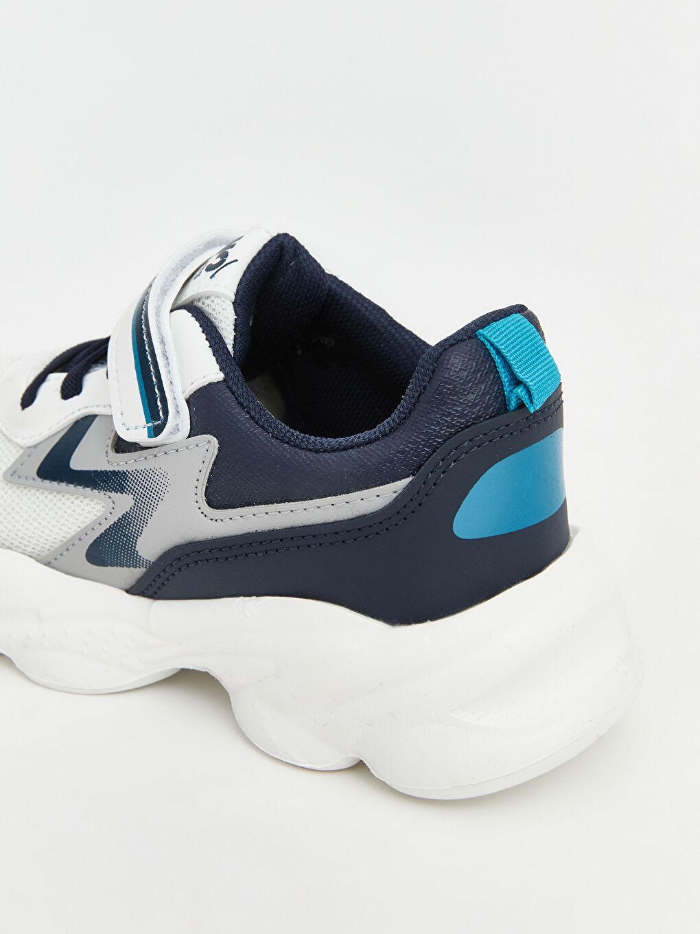 Beyaz Bağcık ve Cırt Cırtlı Erkek Bebek Spor Ayakkabı-4