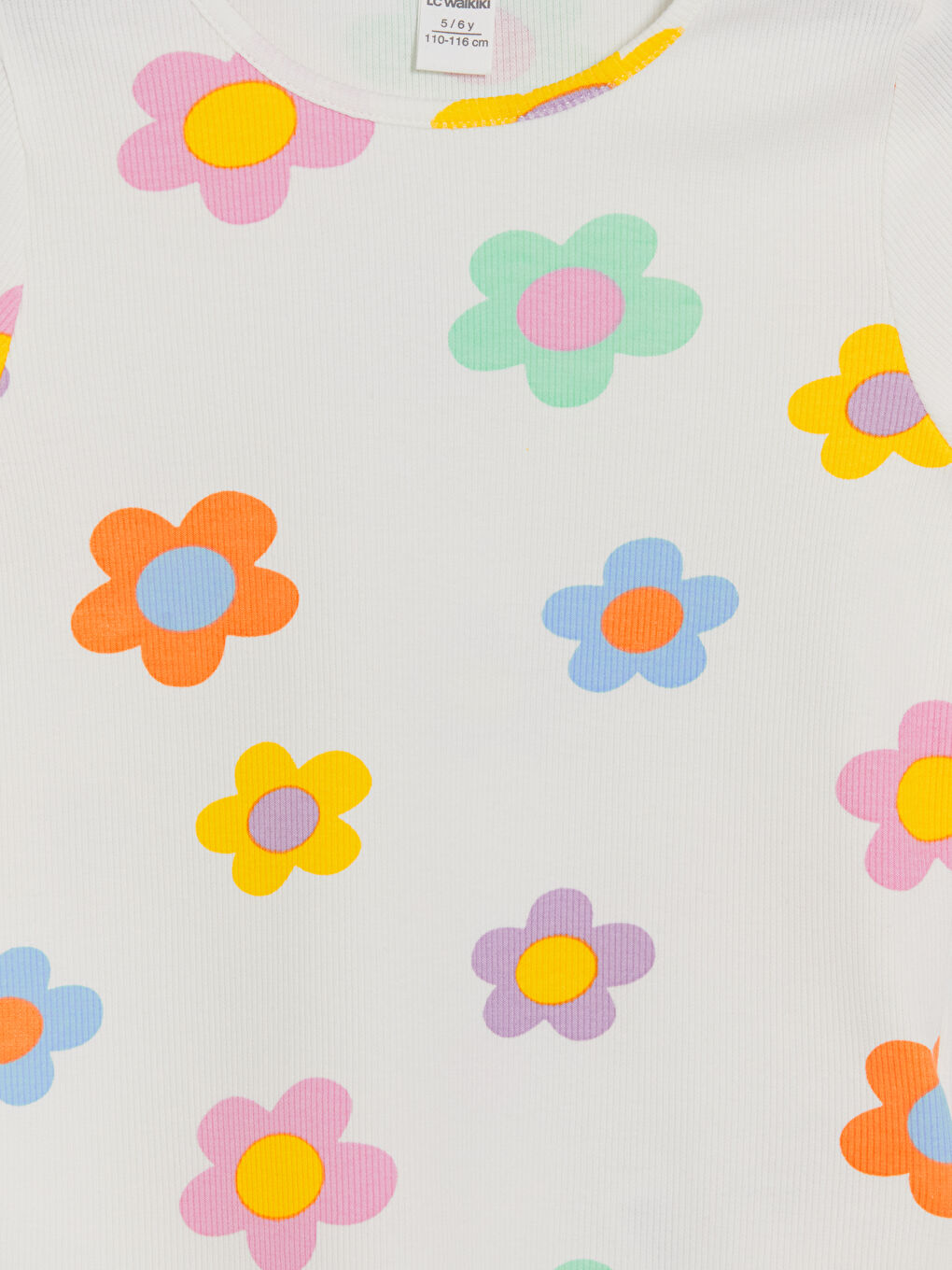 تيشيرت وردي فتاة-6