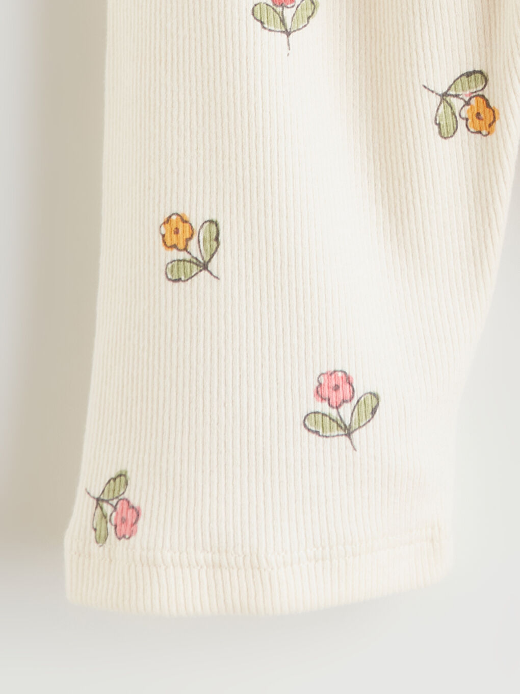 Komplet za devojčice: majica sa cvetnim dezenom i helanke-5