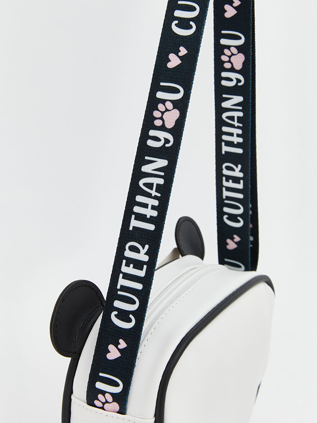 გოგონა თეთრი სადილის ყუთი-2