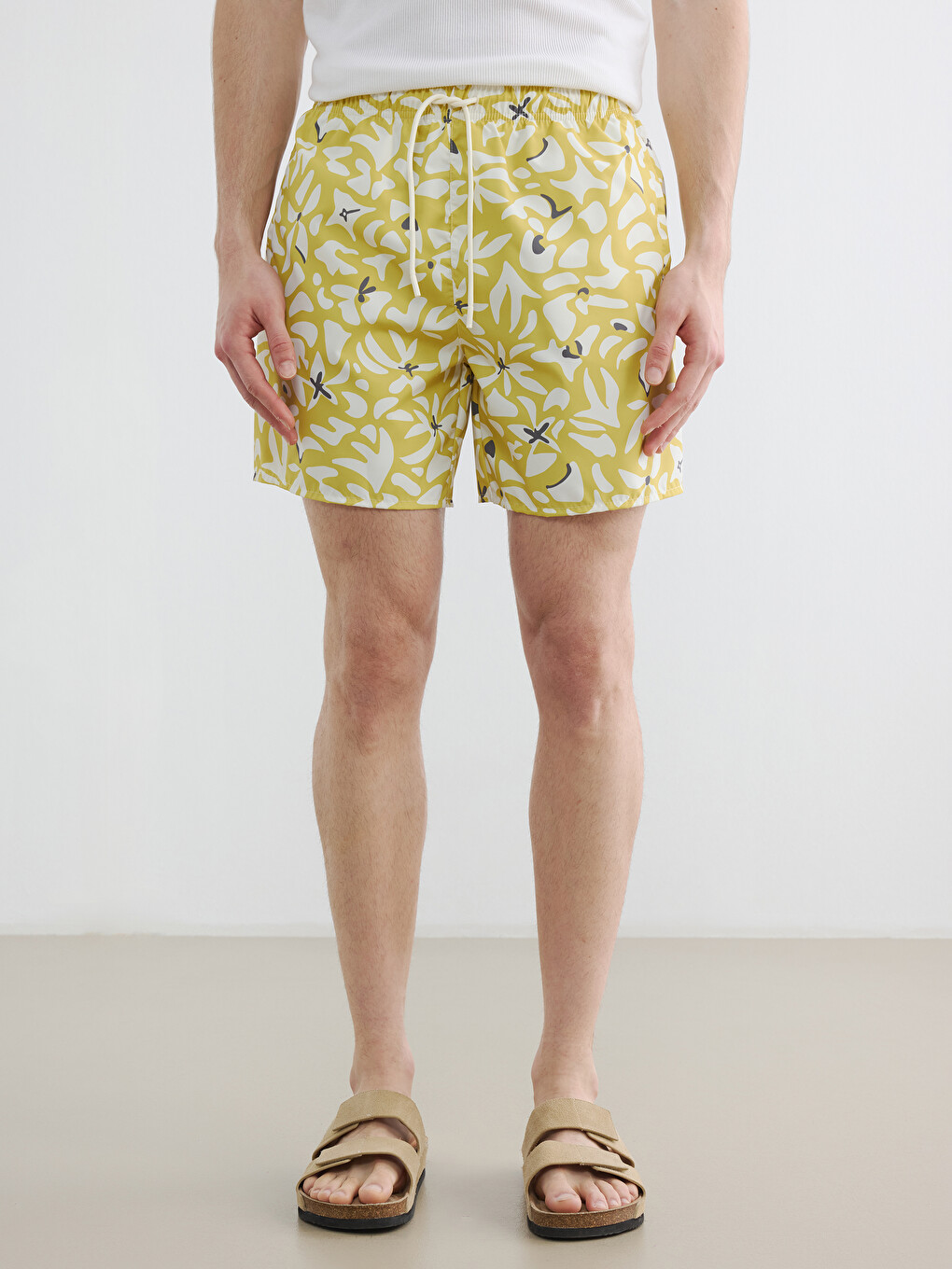 Short Patterned Men's Swim Shorts-3