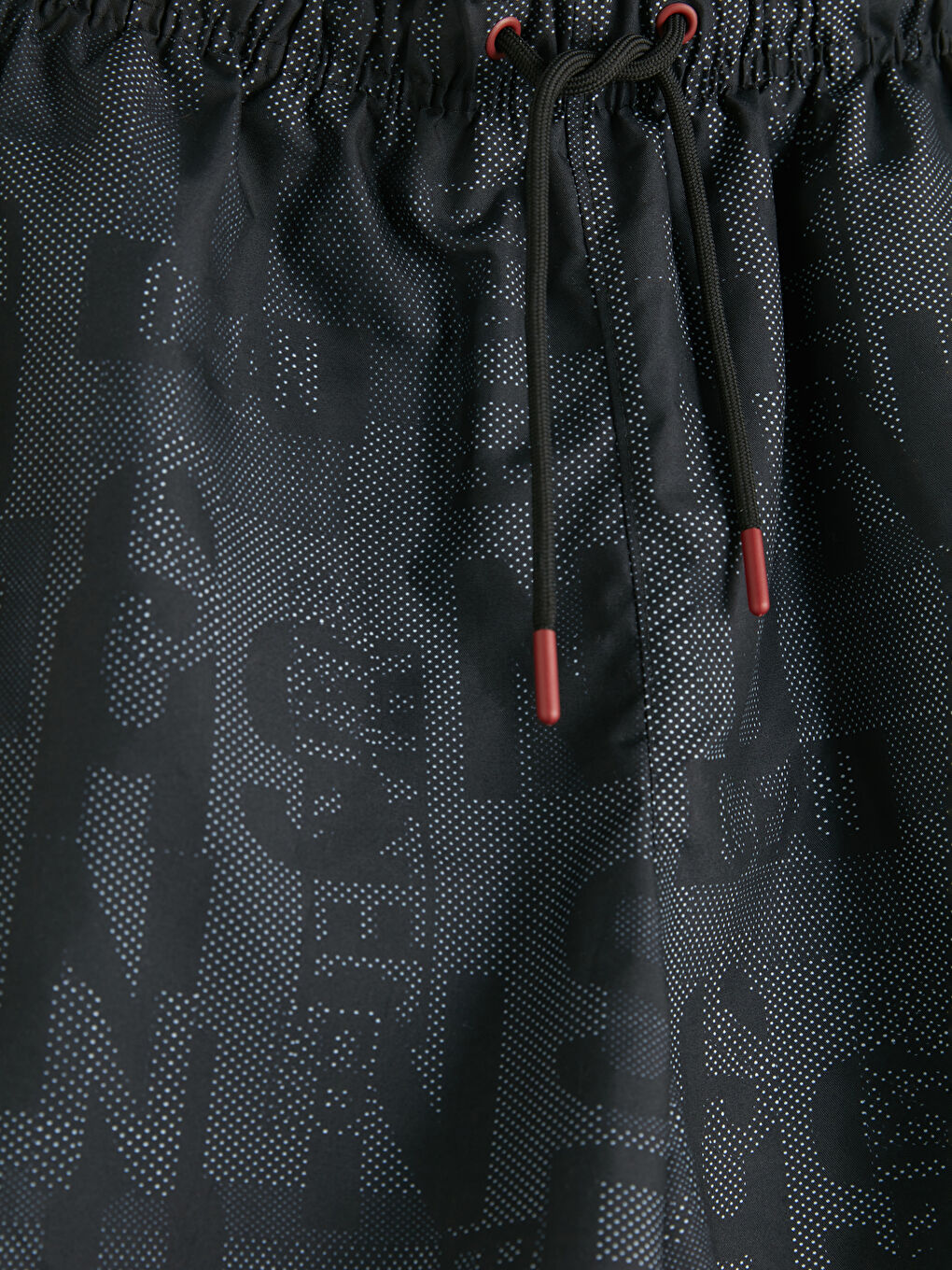 Siyah Kısa Boy Baskılı Erkek Deniz Şortu-2