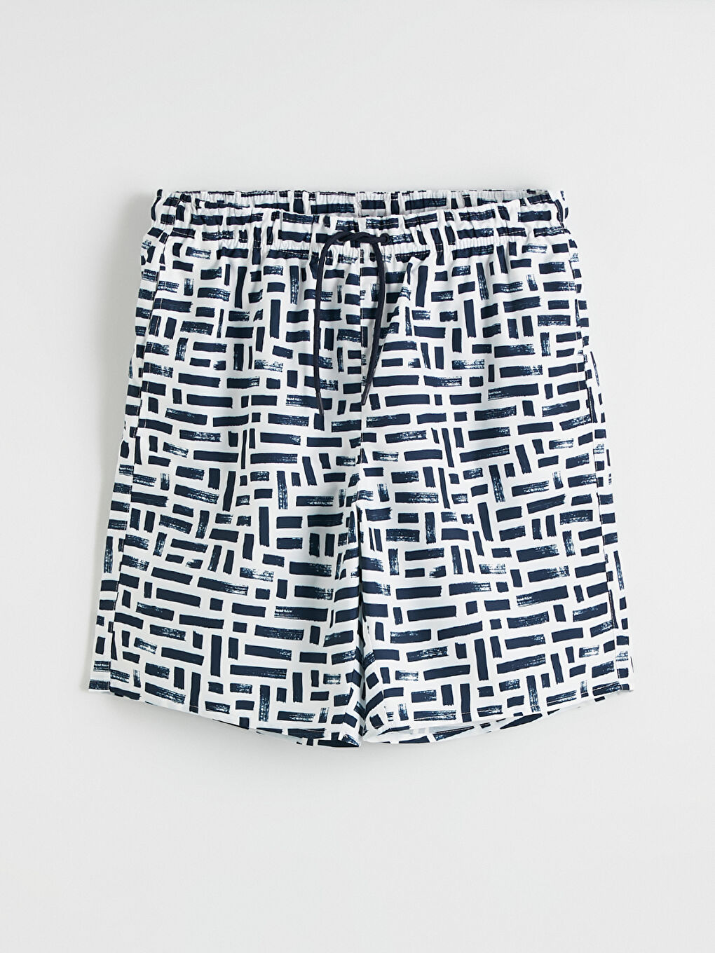 Lacivert Diz Hizası Boy Desenli Erkek Deniz Şortu