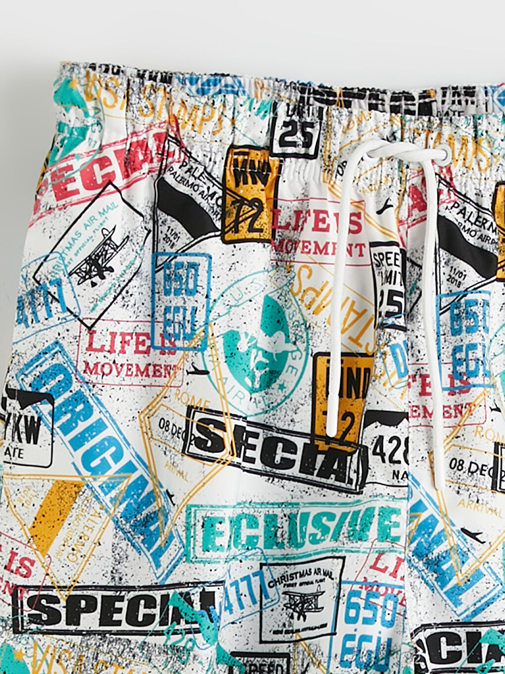 Beyaz Kısa Boy Desenli Erkek Deniz Şortu-1