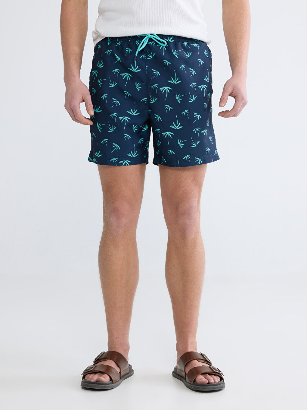 ნაკერიანი მამაკაცის საცურაო შორტები-1