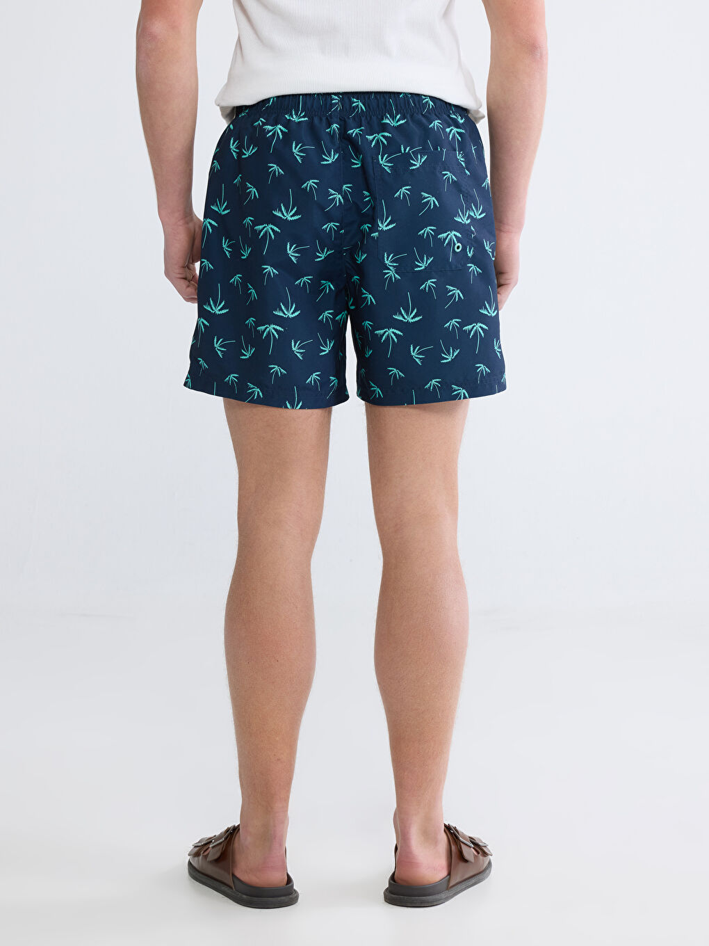 ნაკერიანი მამაკაცის საცურაო შორტები-3