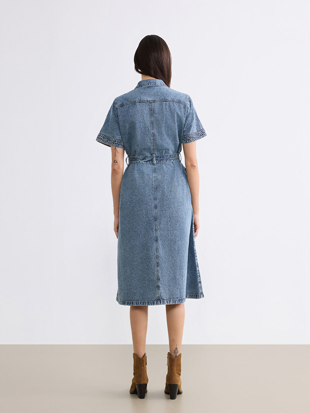 Women's Collared Neck Sash Detailed Denim Dress-3