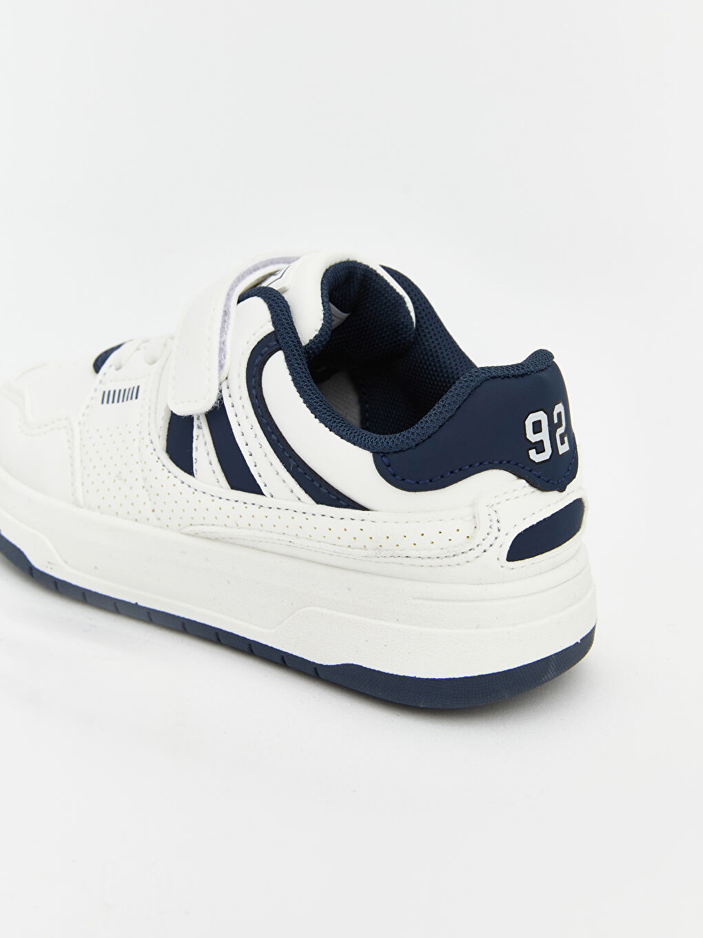 Baby boy sneakers with laces and velcro.-3