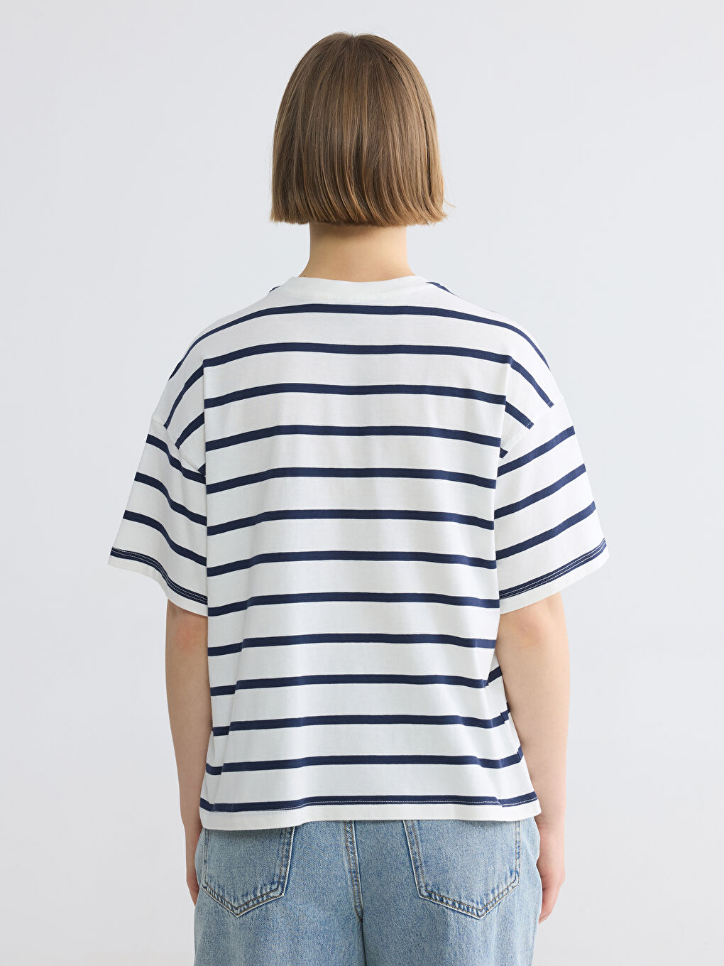  Bisiklet Yaka Çizgili Oversize Kadın Tişört-3