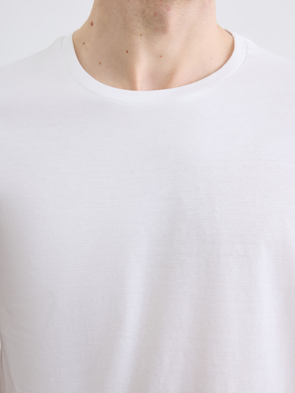 Man WHITE T-Shirt-2