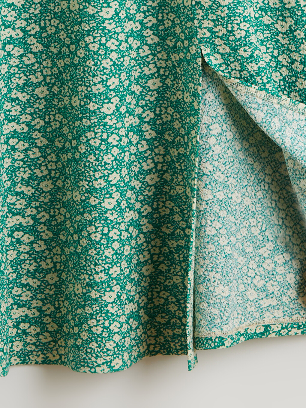 Robe Froncée À Encolure Cœur À Manches Bouffantes Florale-5