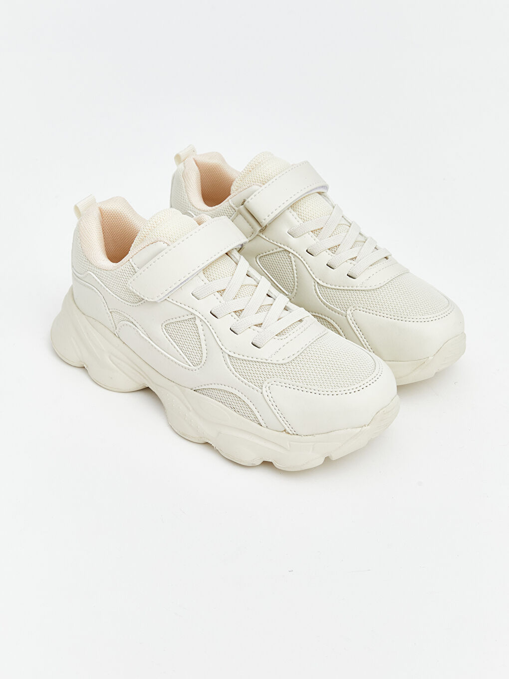 Bej Bağcıklı Kadın Spor Ayakkabı