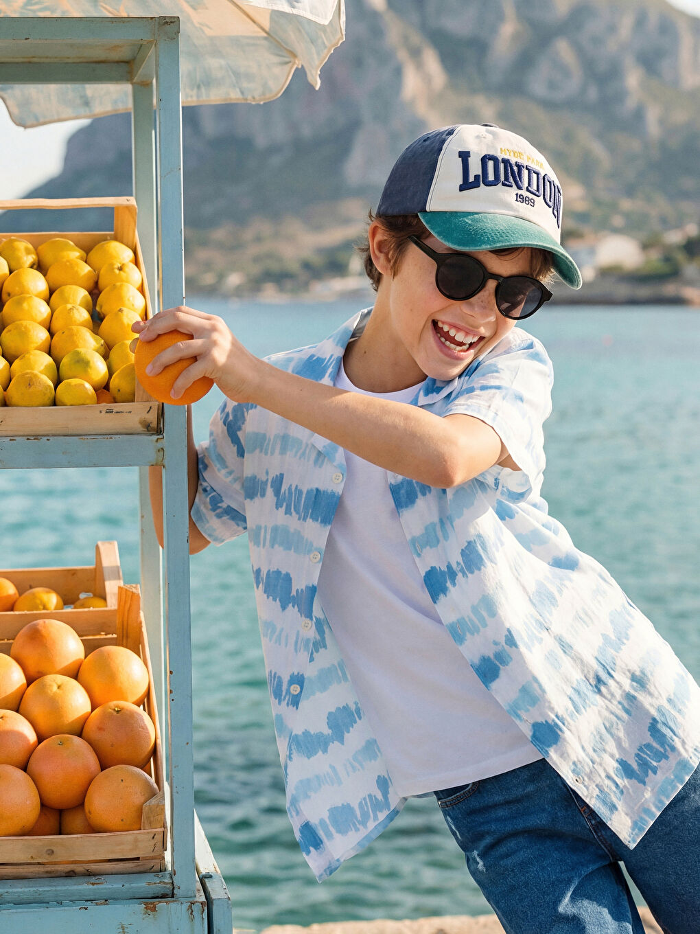 Dečačka košulja sa tie-dye dezenom