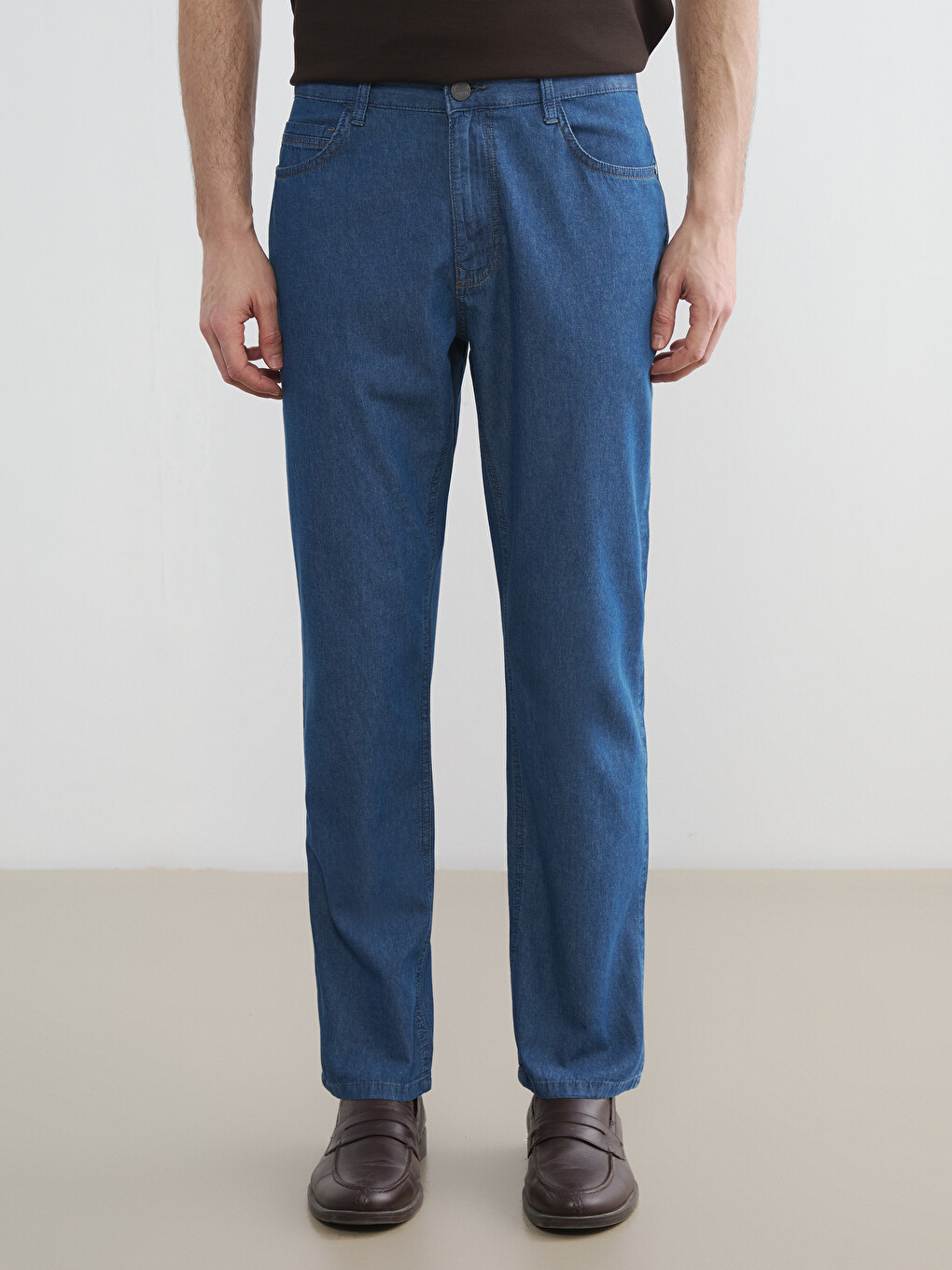 Man Indigo Jeans-1