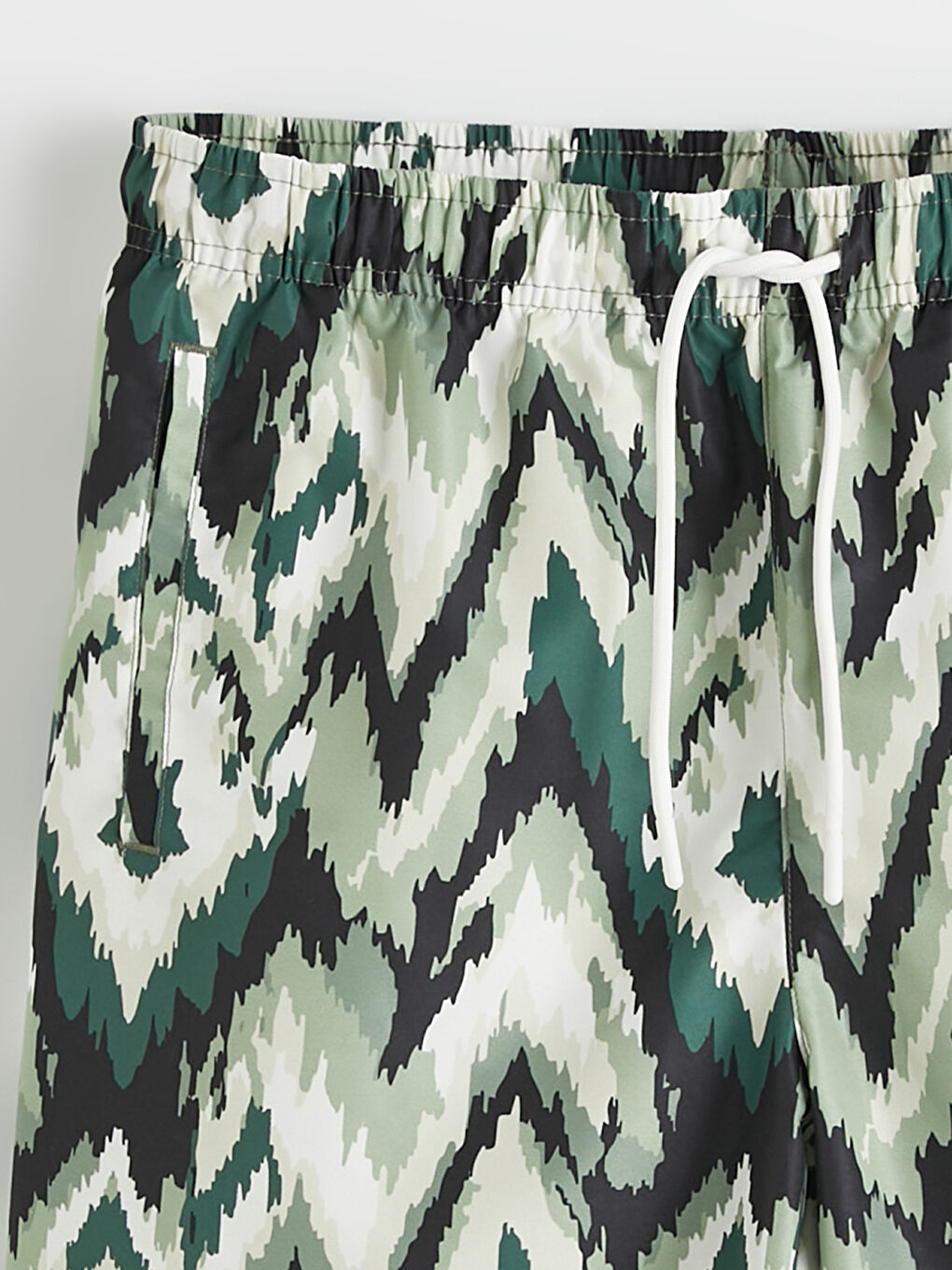 Yeşil Kısa Boy Desenli Erkek Deniz Şortu-5