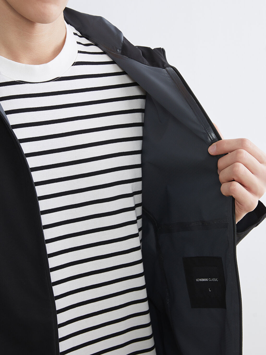 Siyah Standart Kalıp Kapüşonlu Erkek Su Geçirmez Yağmurluk-3