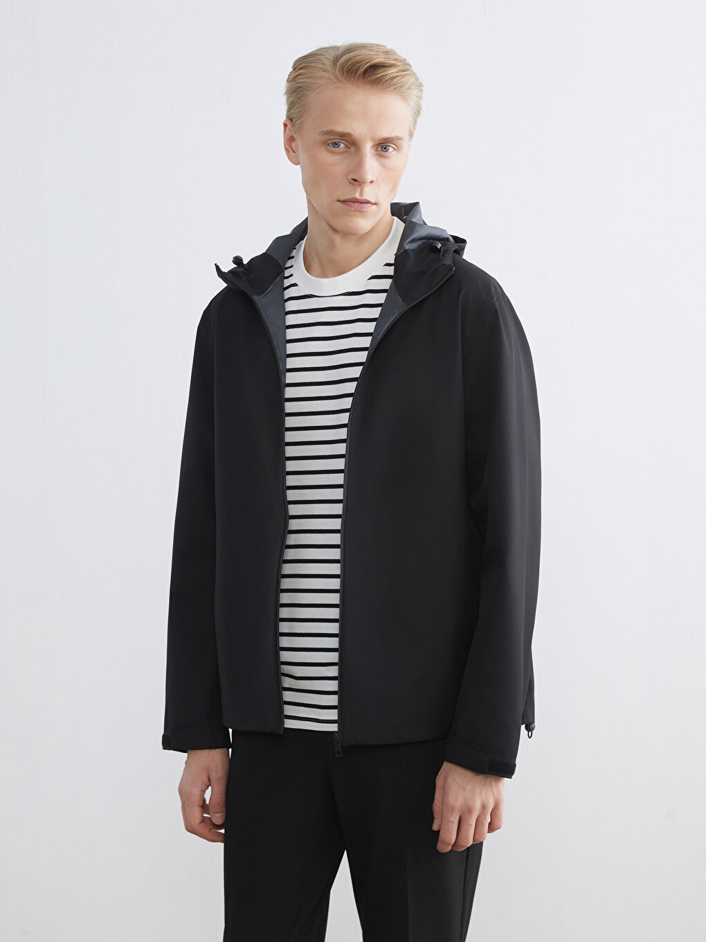 Ерлер қара Күртке